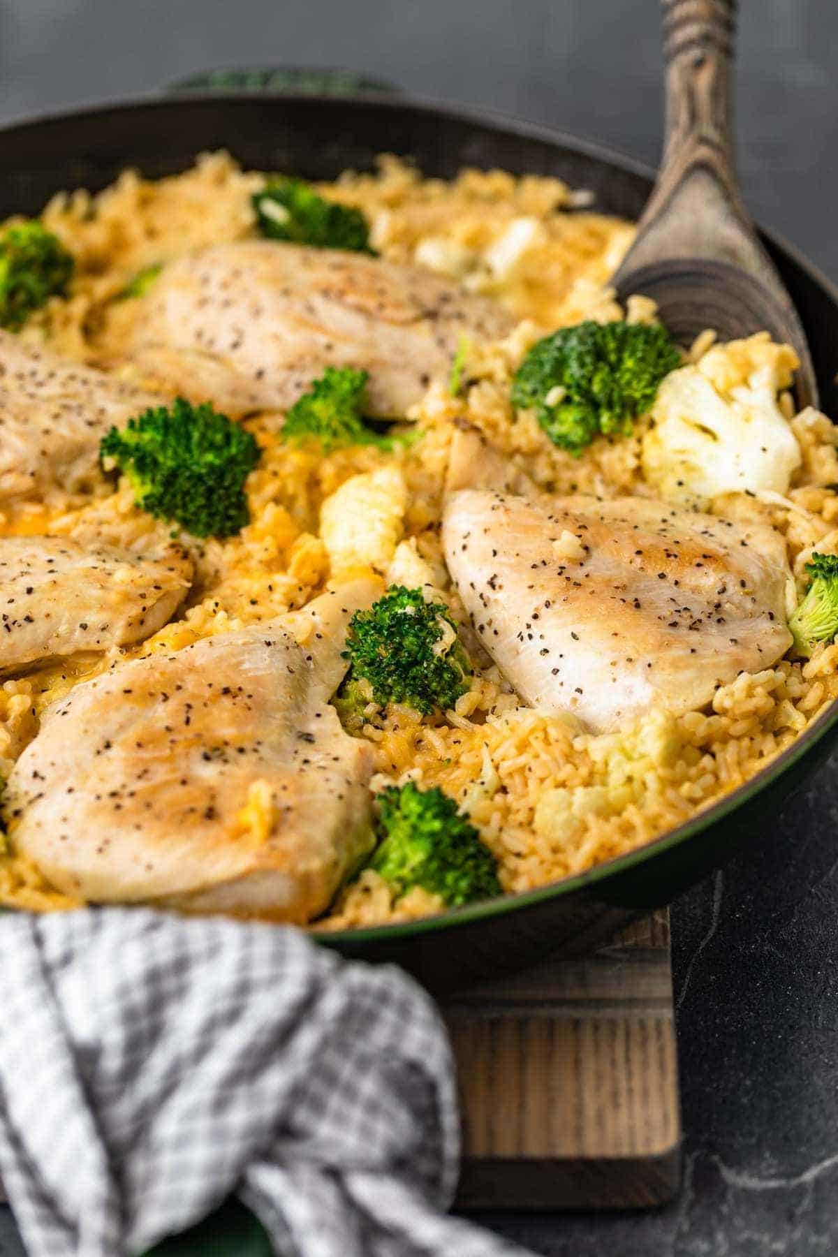 One-Pot Cheesy Chicken and Veggie Rice