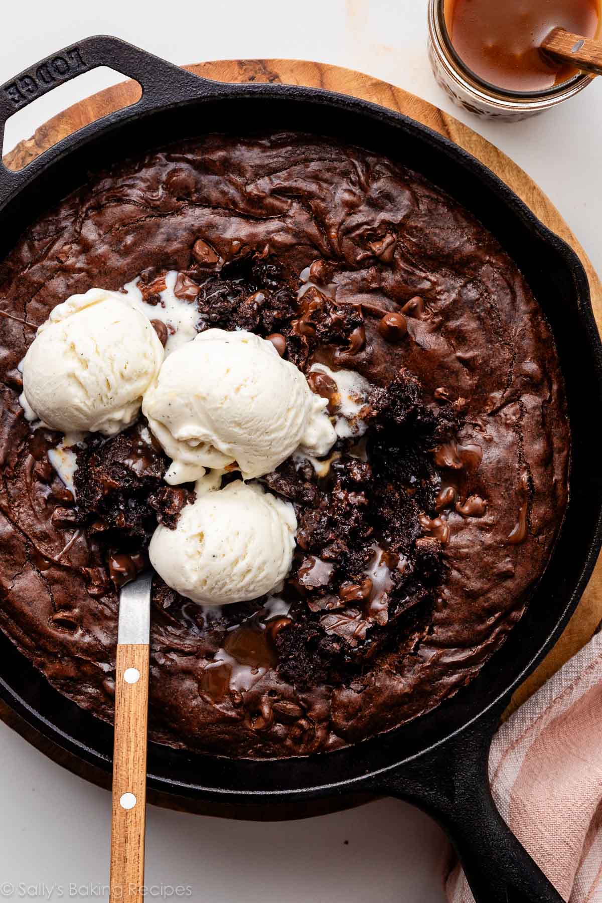 One-Pan Chocolate Oreo Brownie Skillet