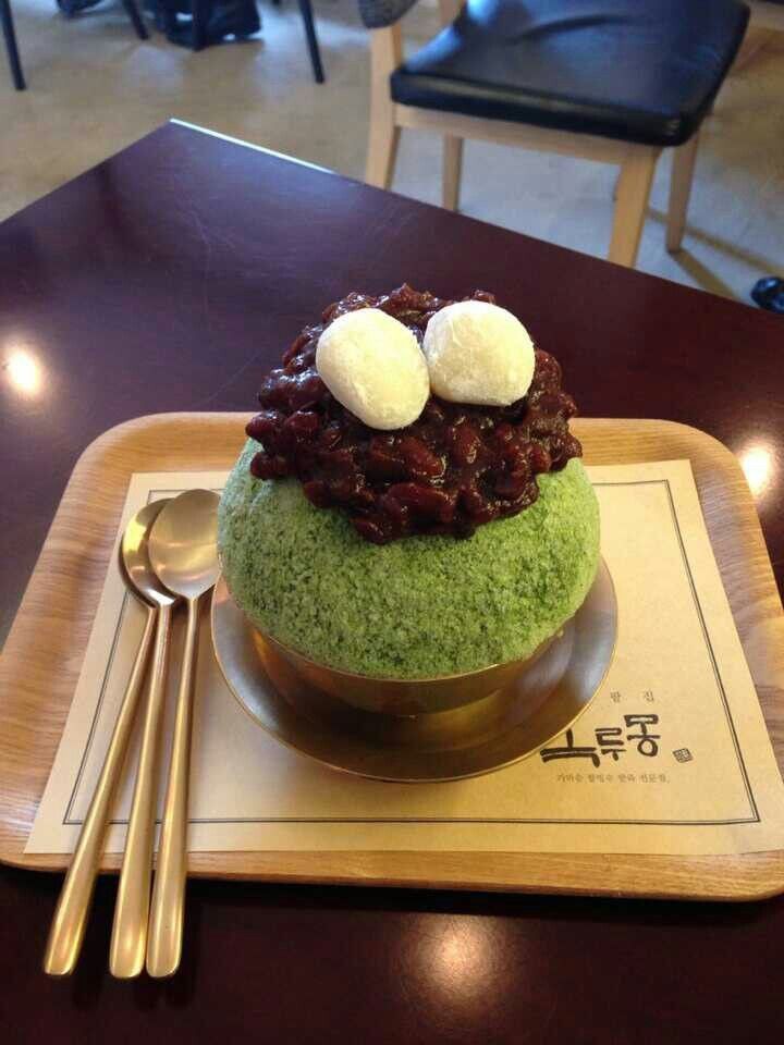 No-Bake Matcha Bingsu with Sweetened Red Bean
