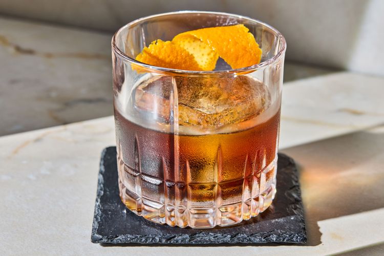 Popular Vanilla-Spiced Rum Old Fashioned