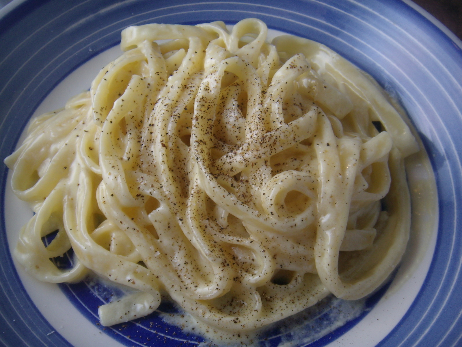 The Best Creamy Fettuccine Alfredo