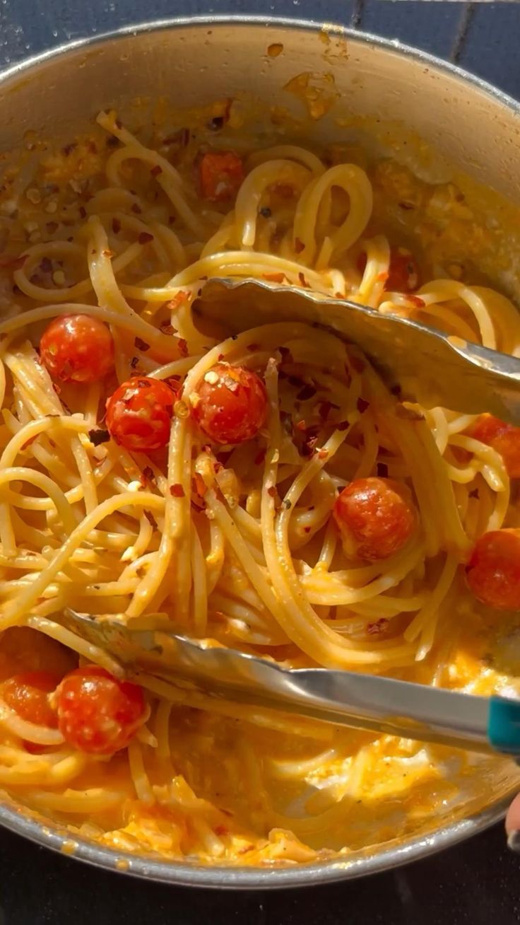 Herb-Infused Spaghetti with Cherry Tomatoes