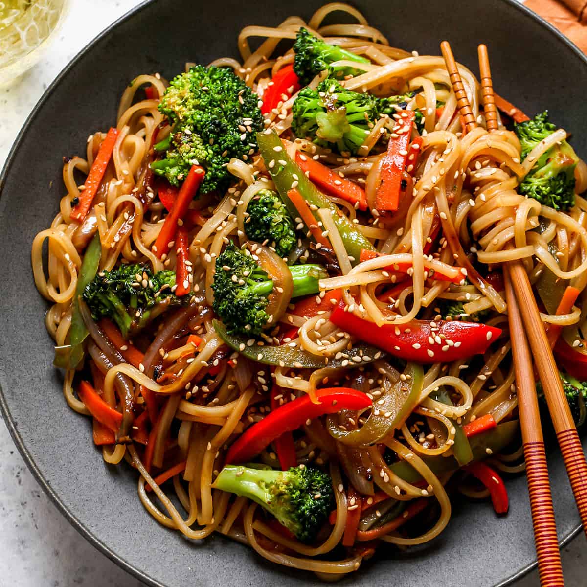 Lo Mein Noodles with Ginger-Honey Teriyaki Sauce
