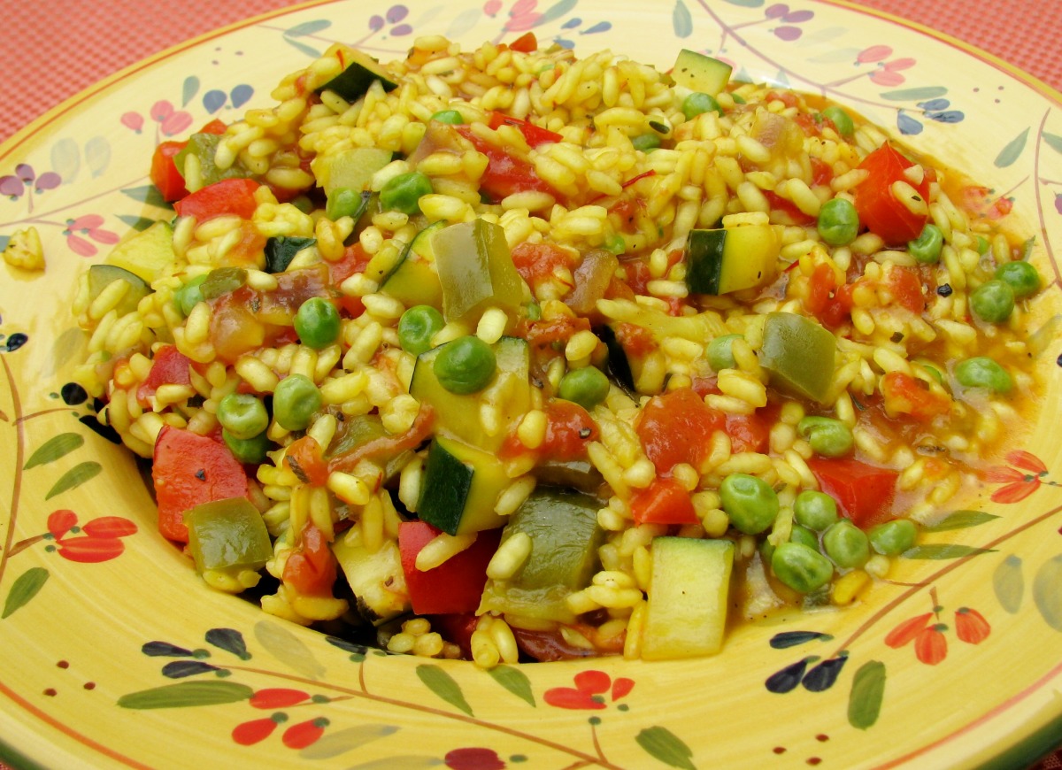 Authentic Spanish Saffron Rice with Seafood