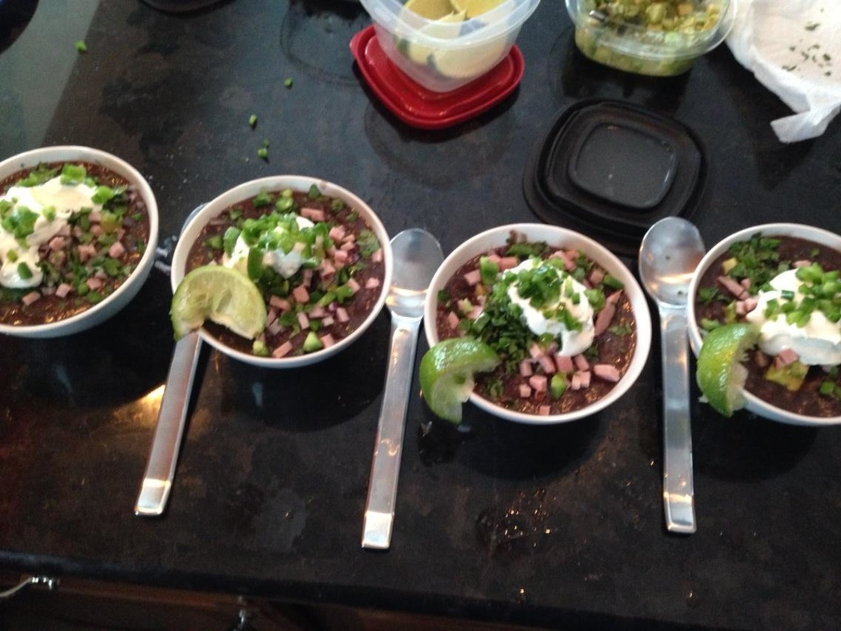 Hernandez's Cuban-Style Black Bean Soup