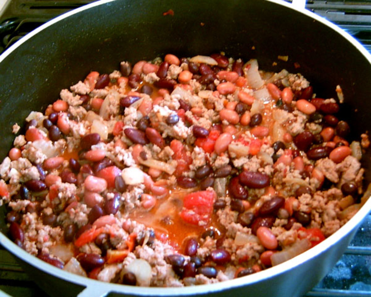 Creamy Three-Bean Chili with Smoky Chipotle