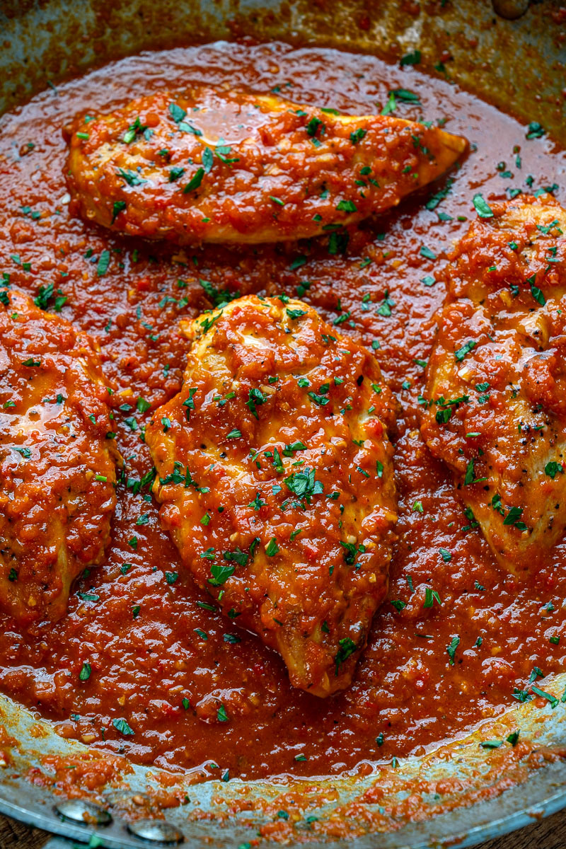 Pan-Seared Chicken with Roasted Red Pepper and Manchego Sauce