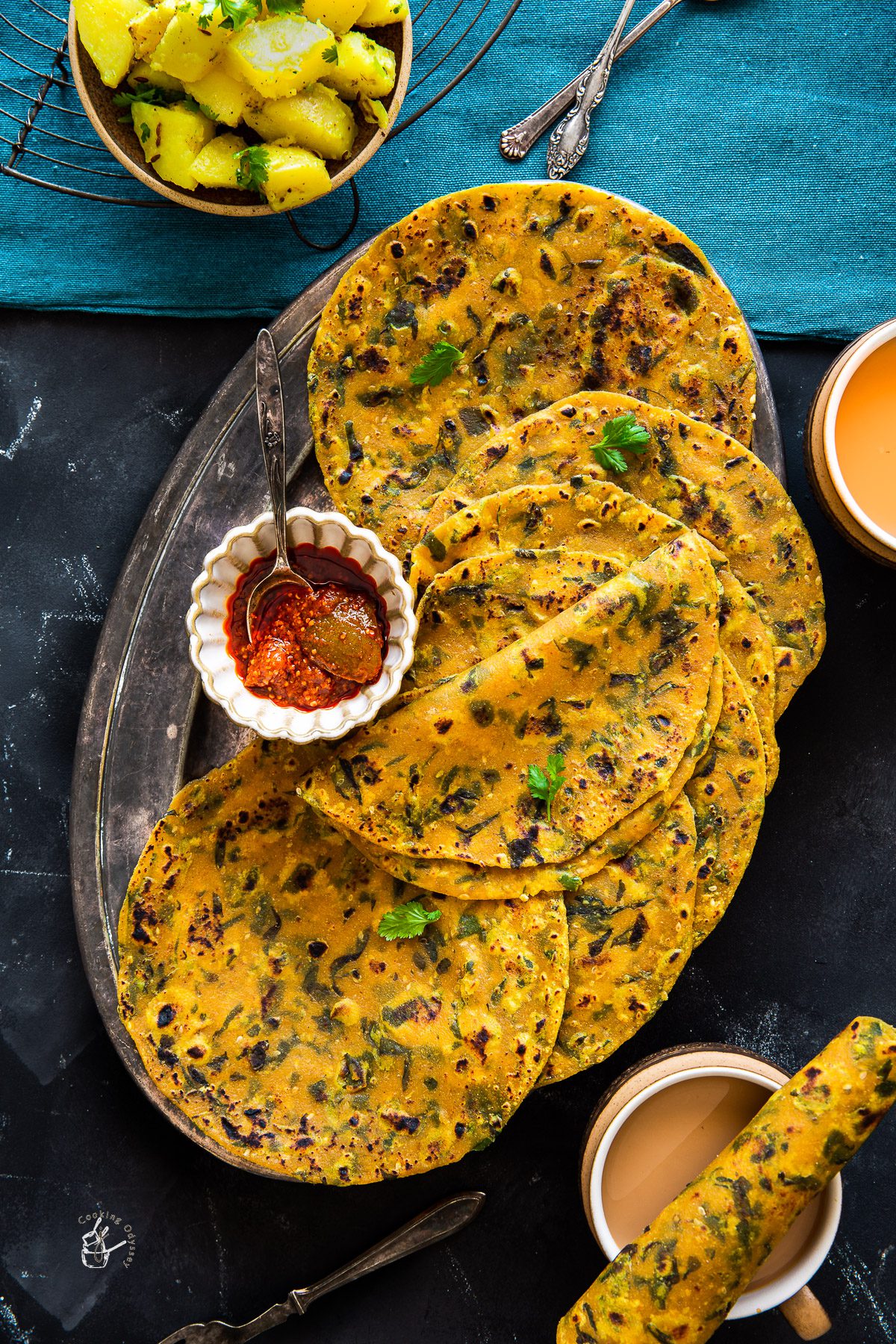 Dry Roasted Spiced Methi Thepla Flatbreads