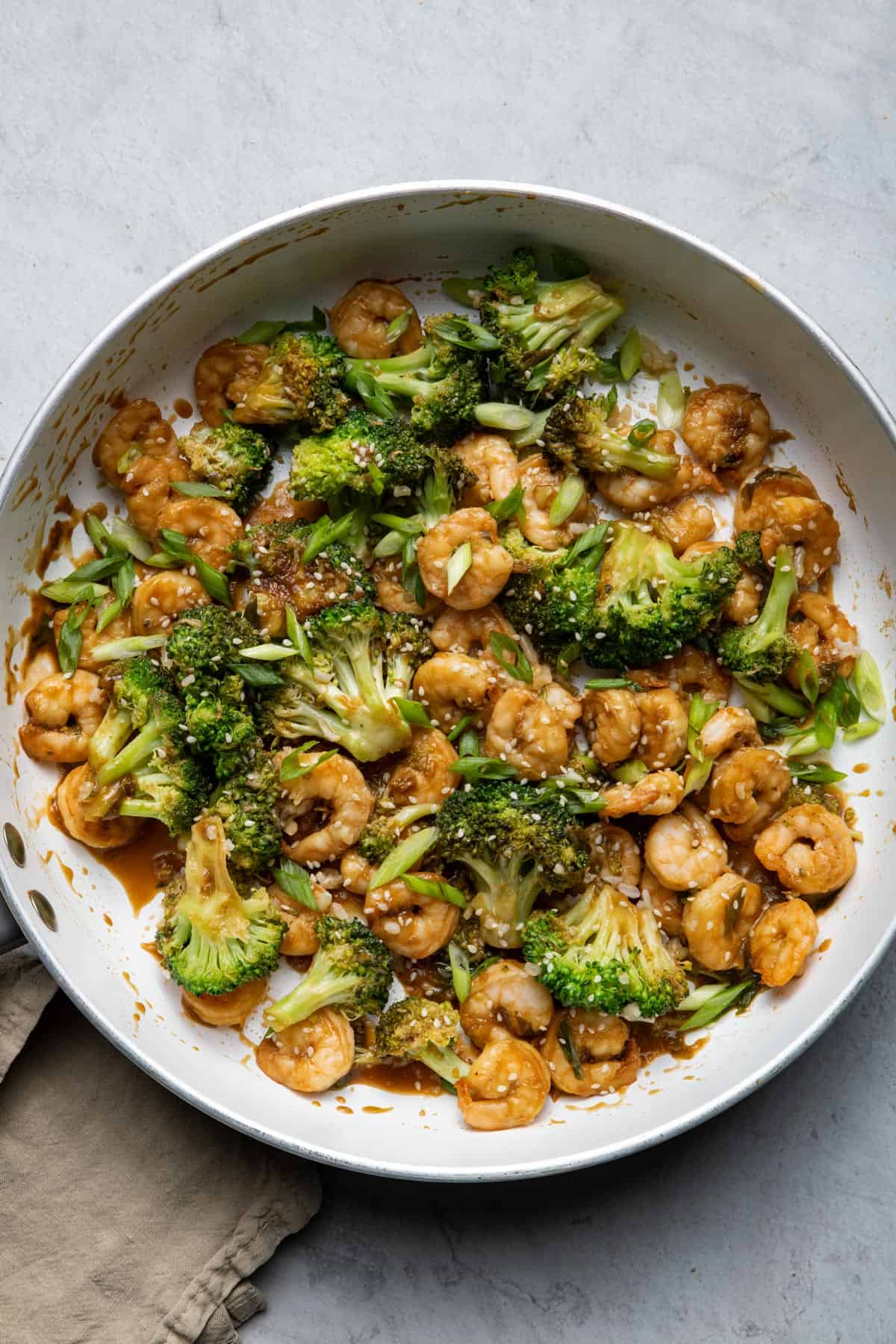 Stir-Fried Shrimp with Broccoli and Cashew-Free Almond Sauce