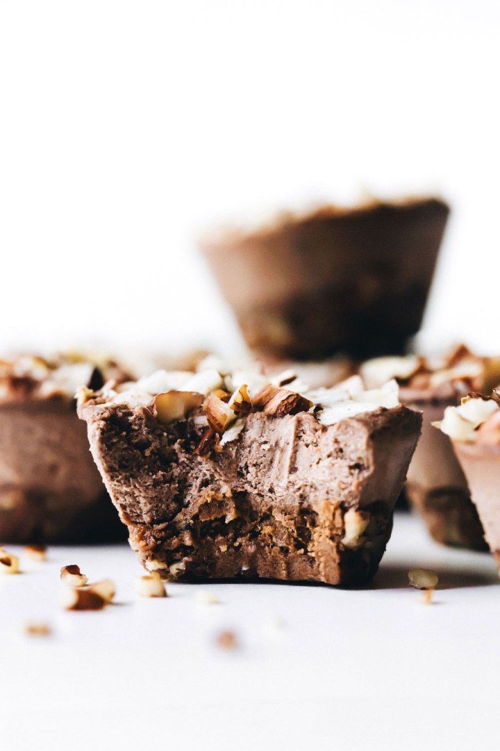 No-Bake Chocolate Hazelnut Cream Cups
