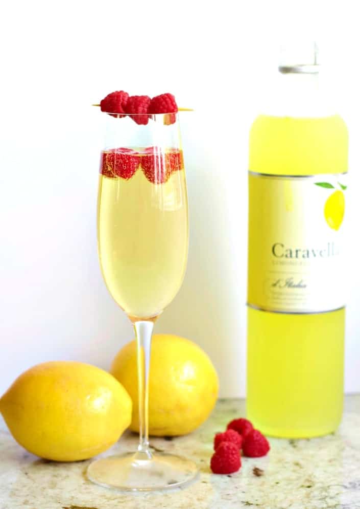 Limoncello Soda Prosecco Spritz
