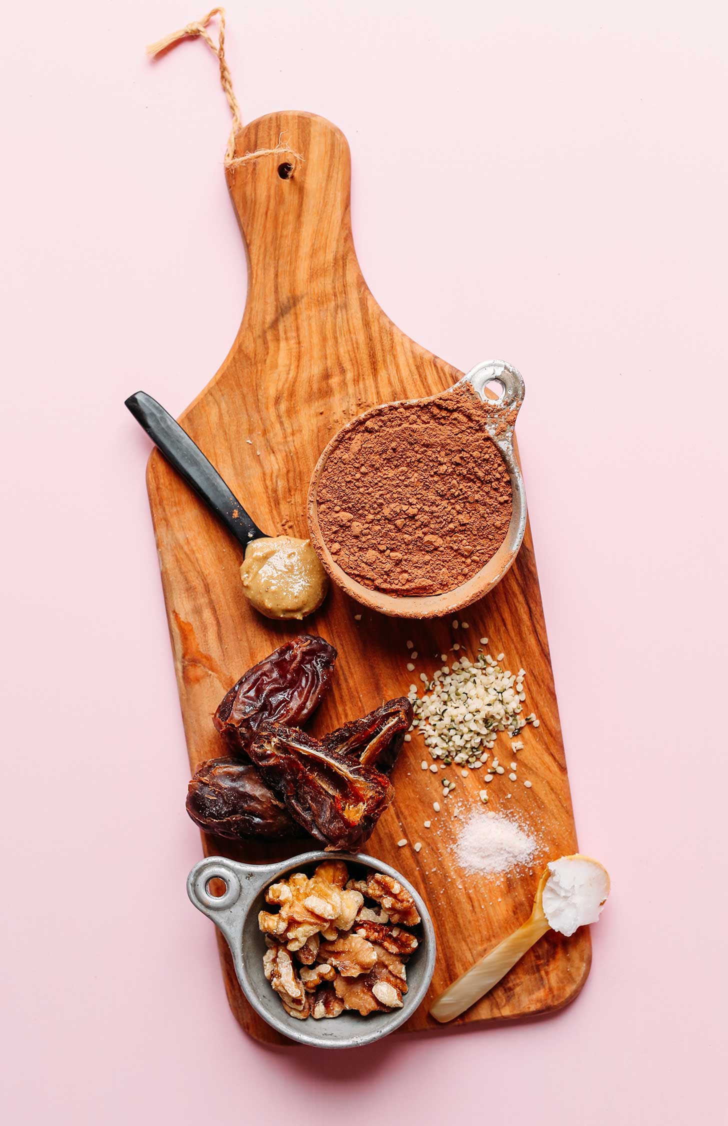 Walnut and Date Vegan Energy Bites
