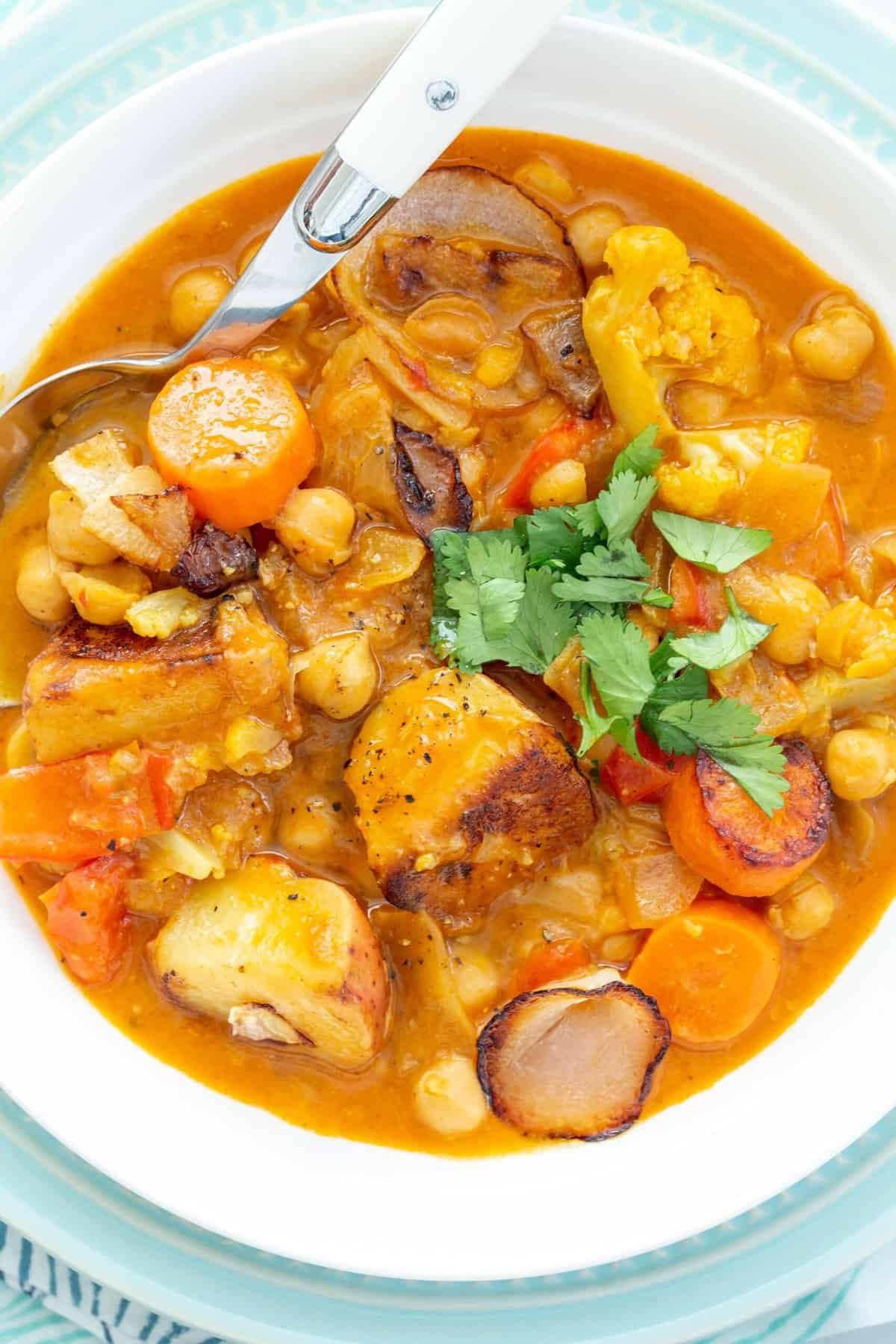 Brazilian-Style One-Pot Chickpea and Bell Pepper Stew