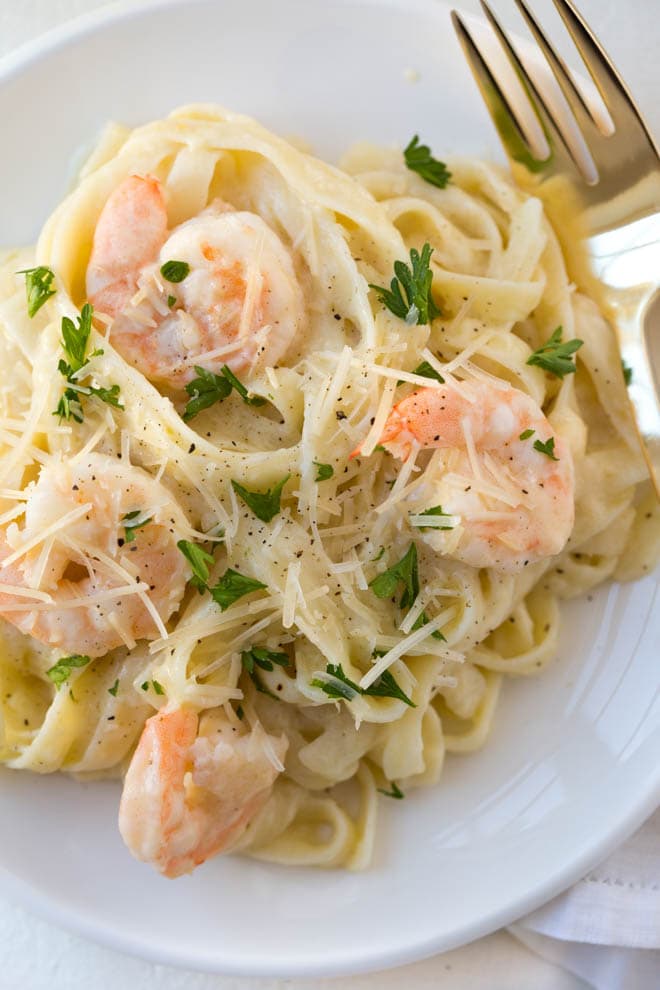 Lemon-Herb Shrimp Pasta with White Wine