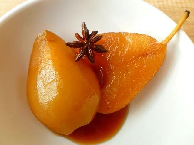 Star Anise-Spiced Poached Pears with Vanilla Syrup