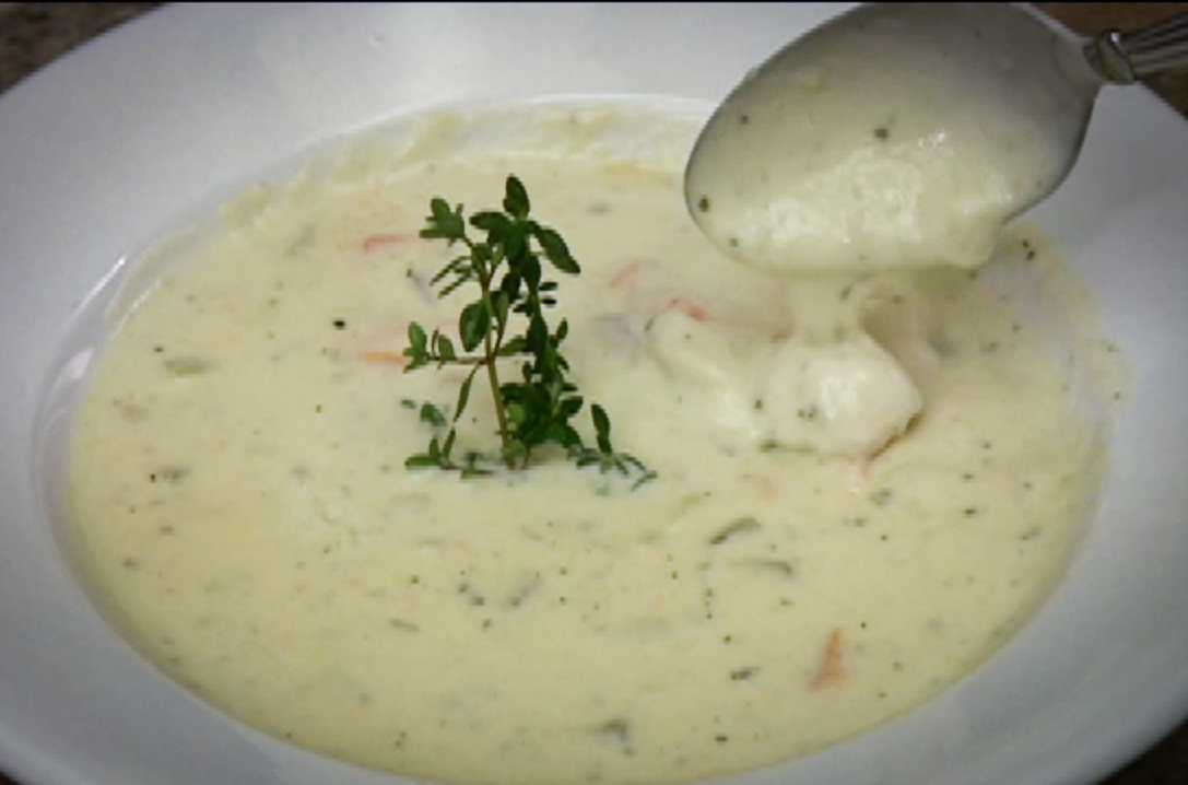 Authentic Vintage Potato Soup with Smoked Gouda