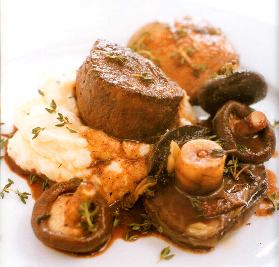 Sear-Perfect Steak with Crispy Mushrooms & White Wine Reduction