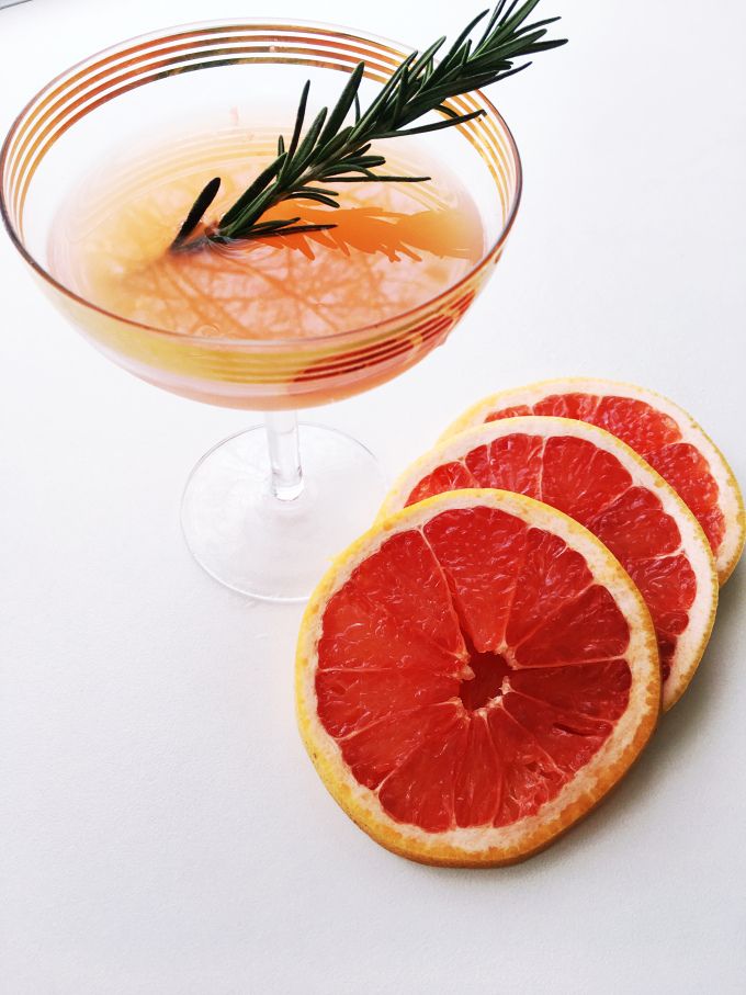 Stirred Rosemary-Grapefruit Gin Martini