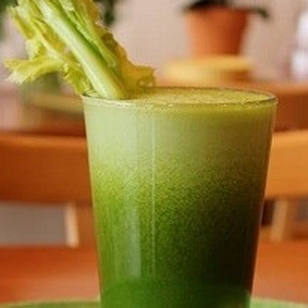 Hydrating Green Migraine Relief Smoothie