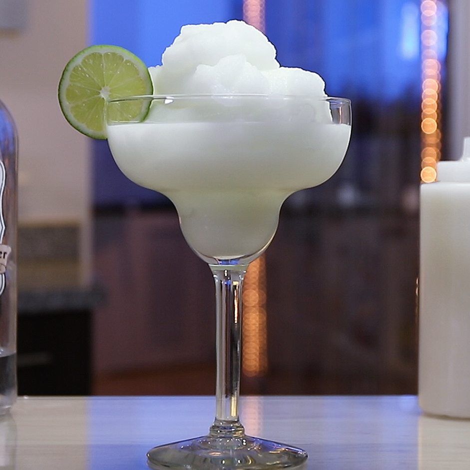 Tropical Coconut-Lime Daiquiri