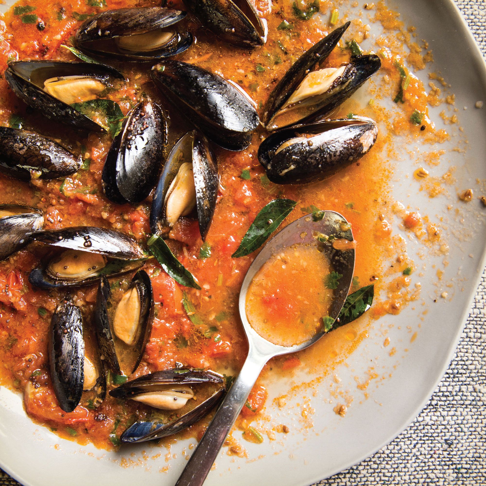 Sablon-Style Mussels in White Wine & Herb Cream