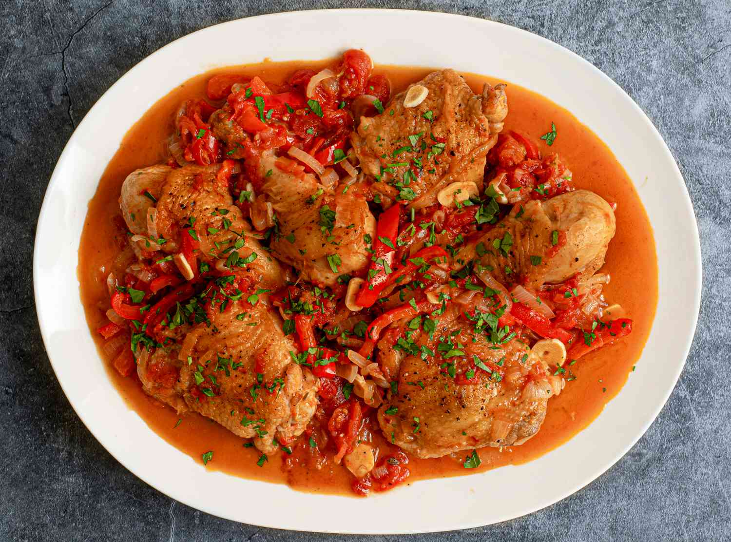 Pan-Seared Chicken Cacciatore with Bell Peppers and Mushrooms