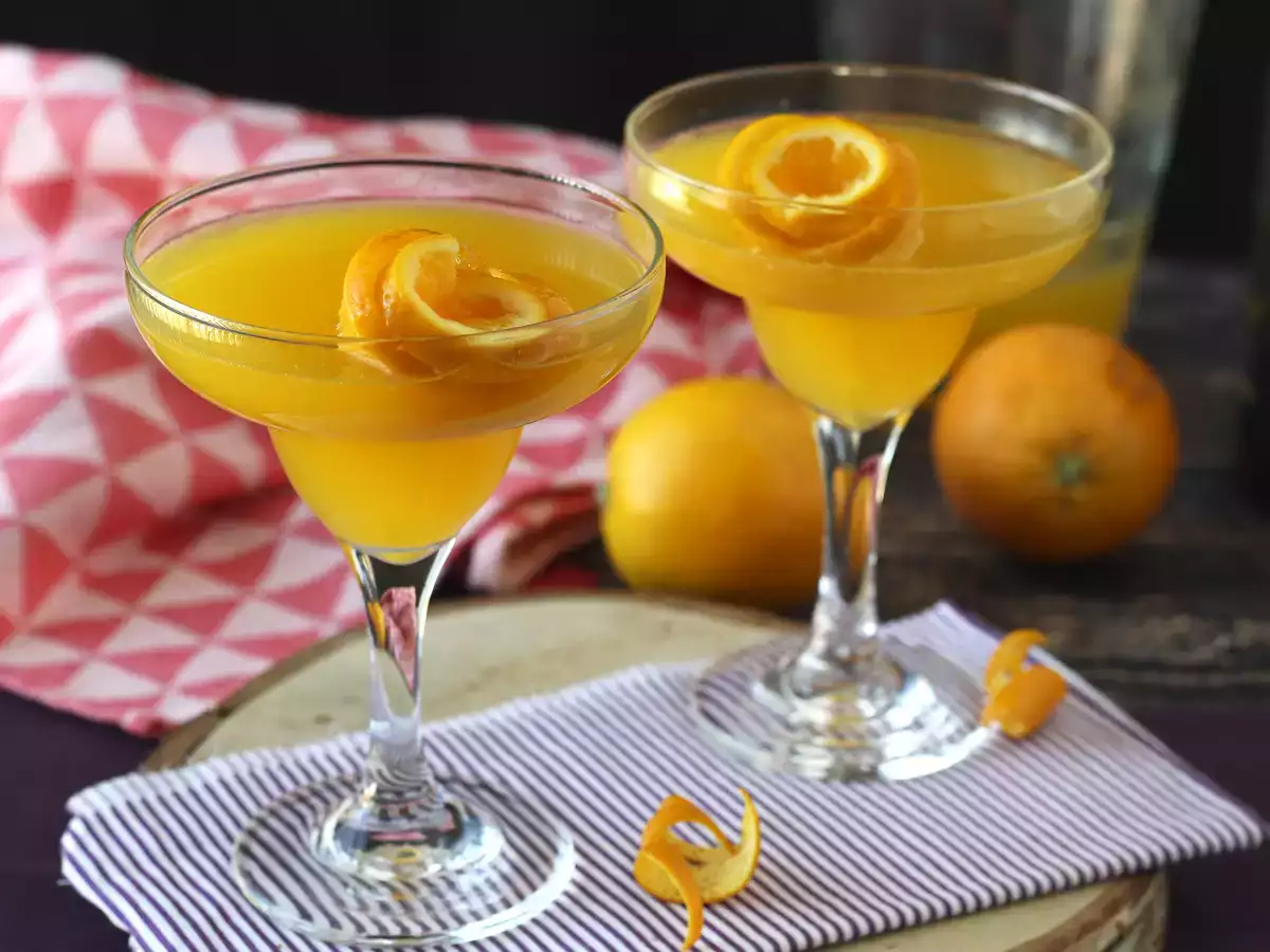 Valencian Orange Sparkler with Cava and Triple Sec