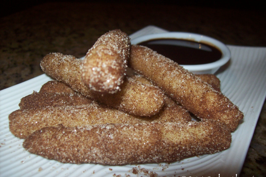 Authentic Spanish Churros with Chocolate Dipping Sauce