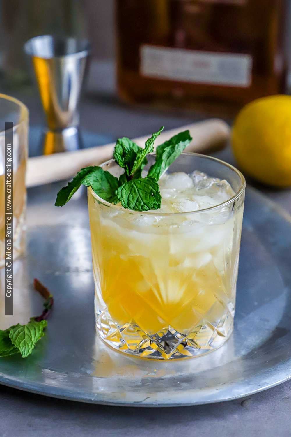 San Sebastián Smash with Fresh Mint