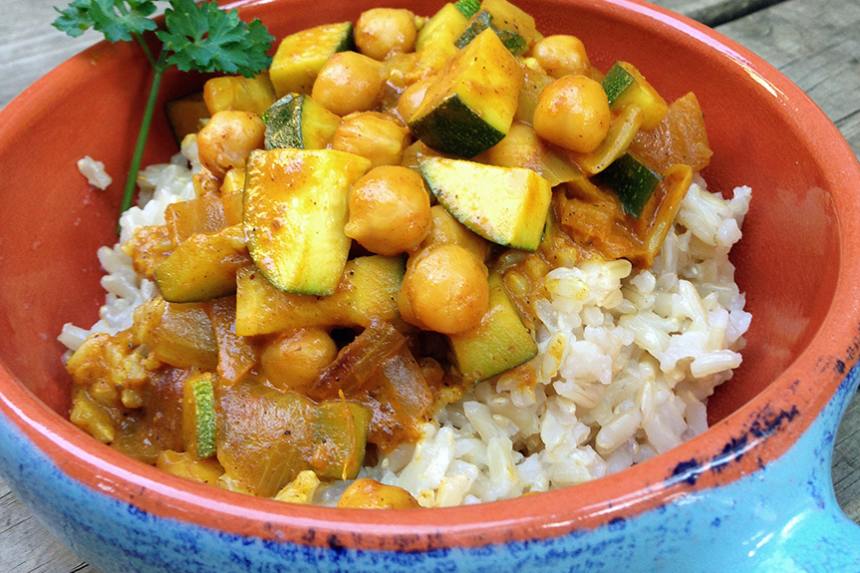 Half-Spiced Chickpea Korma