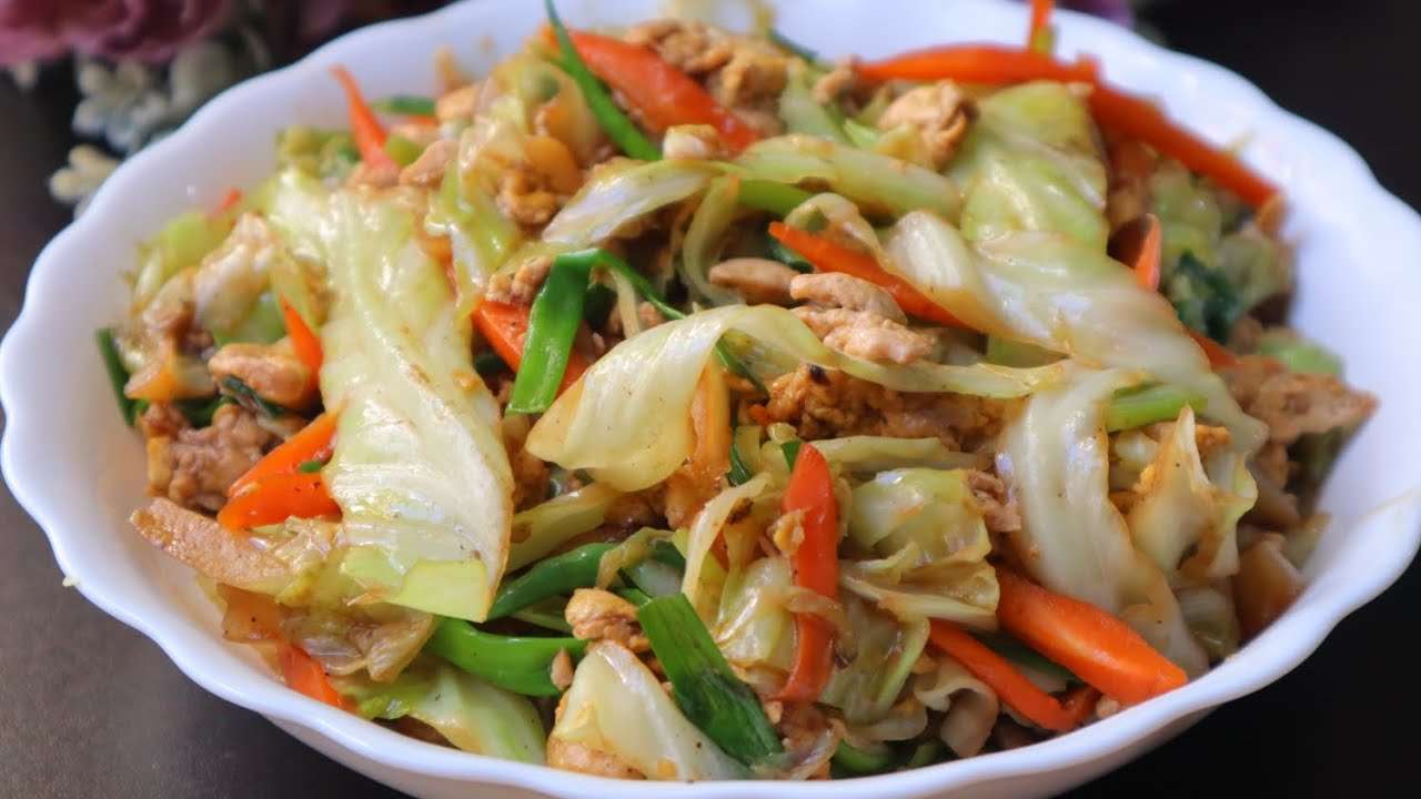 Ginisang Repolyo with Eggs and Garlic