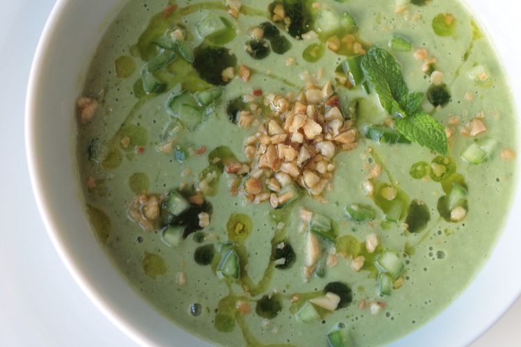 Hydrating Cucumber-Mint Gazpacho