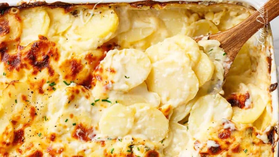 Garlic Parmesan Scalloped Potatoes