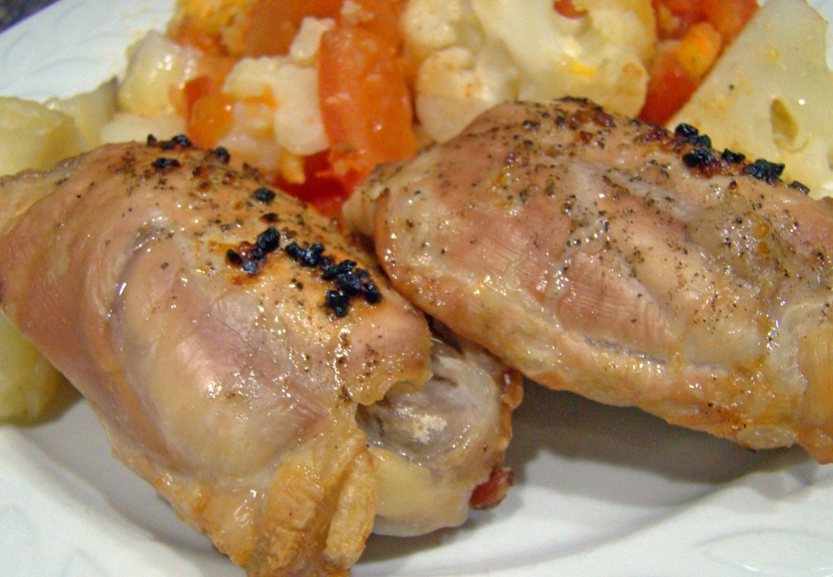 The Best Garlic-Herb Roasted Chicken Thighs