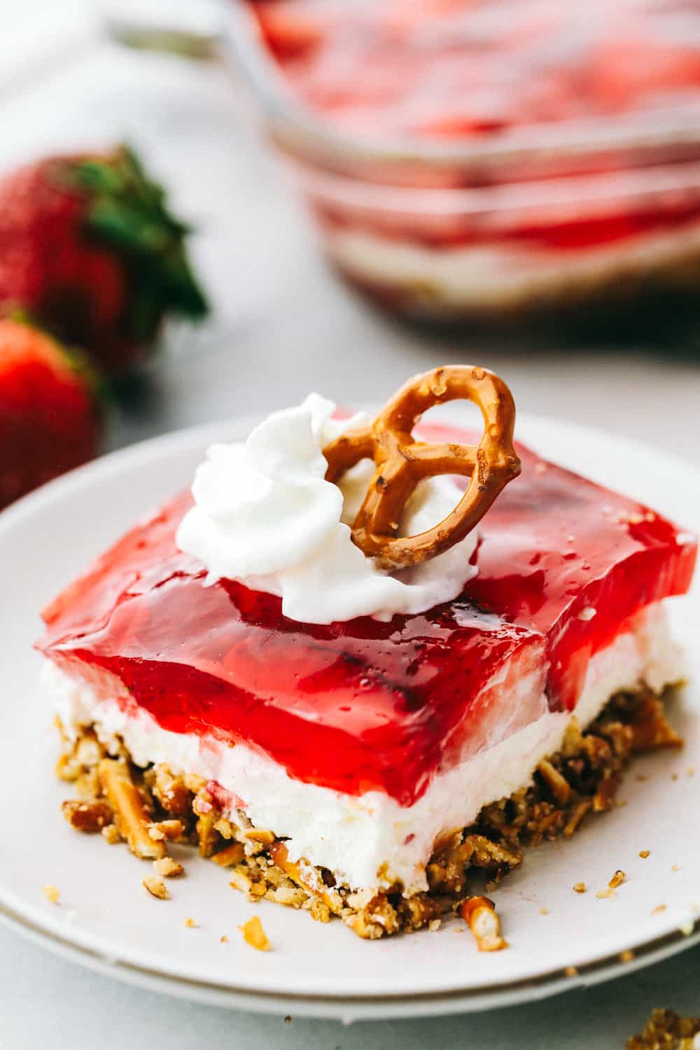 No-Bake Strawberry Pretzel Salad