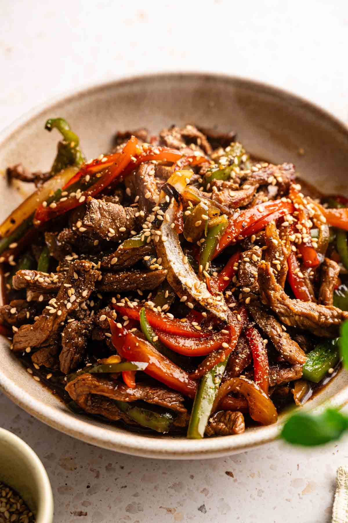 Sesame Pepper Stir-Fried Sirloin Strips