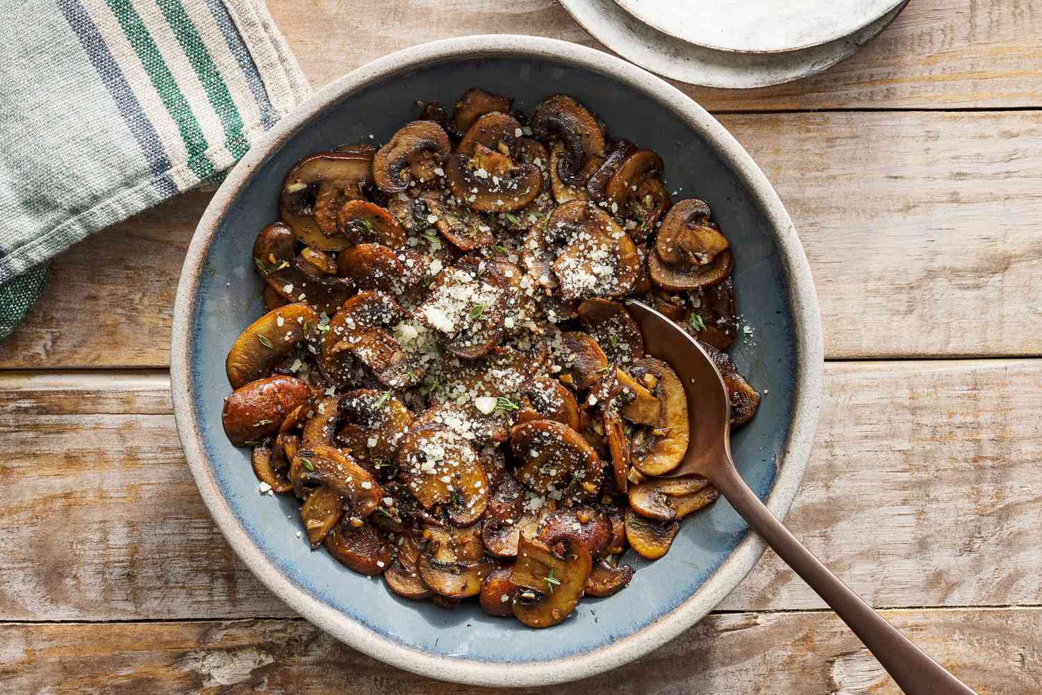 Sautéed Ethiopian Mushrooms with Garlic and Mitmita