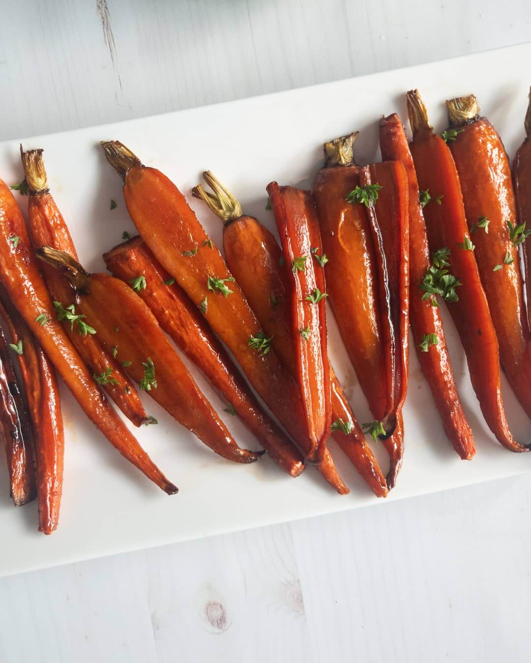 Maple-Balsamic Glazed Roasted Carrots with Thyme
