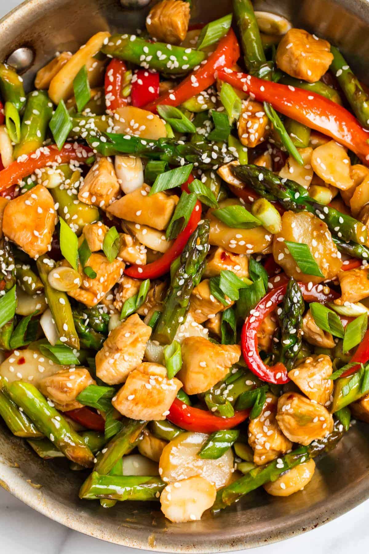 Quick Chicken Stir-Fry with Colorful Vegetables and Teriyaki Sauce