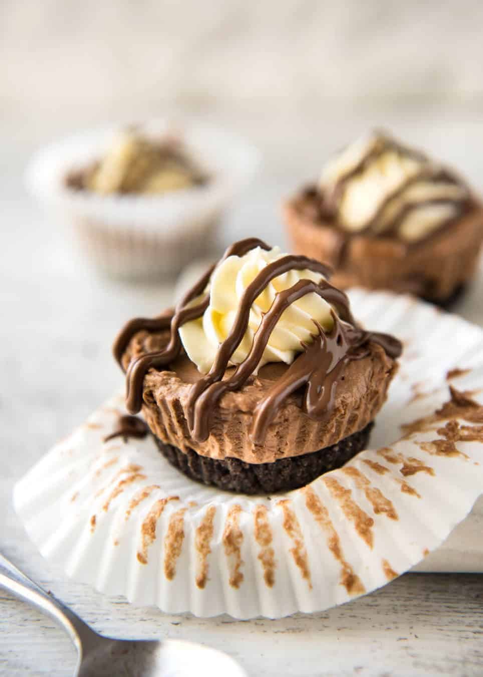 No-Bake Chocolate Hazelnut Mini Cheesecakes