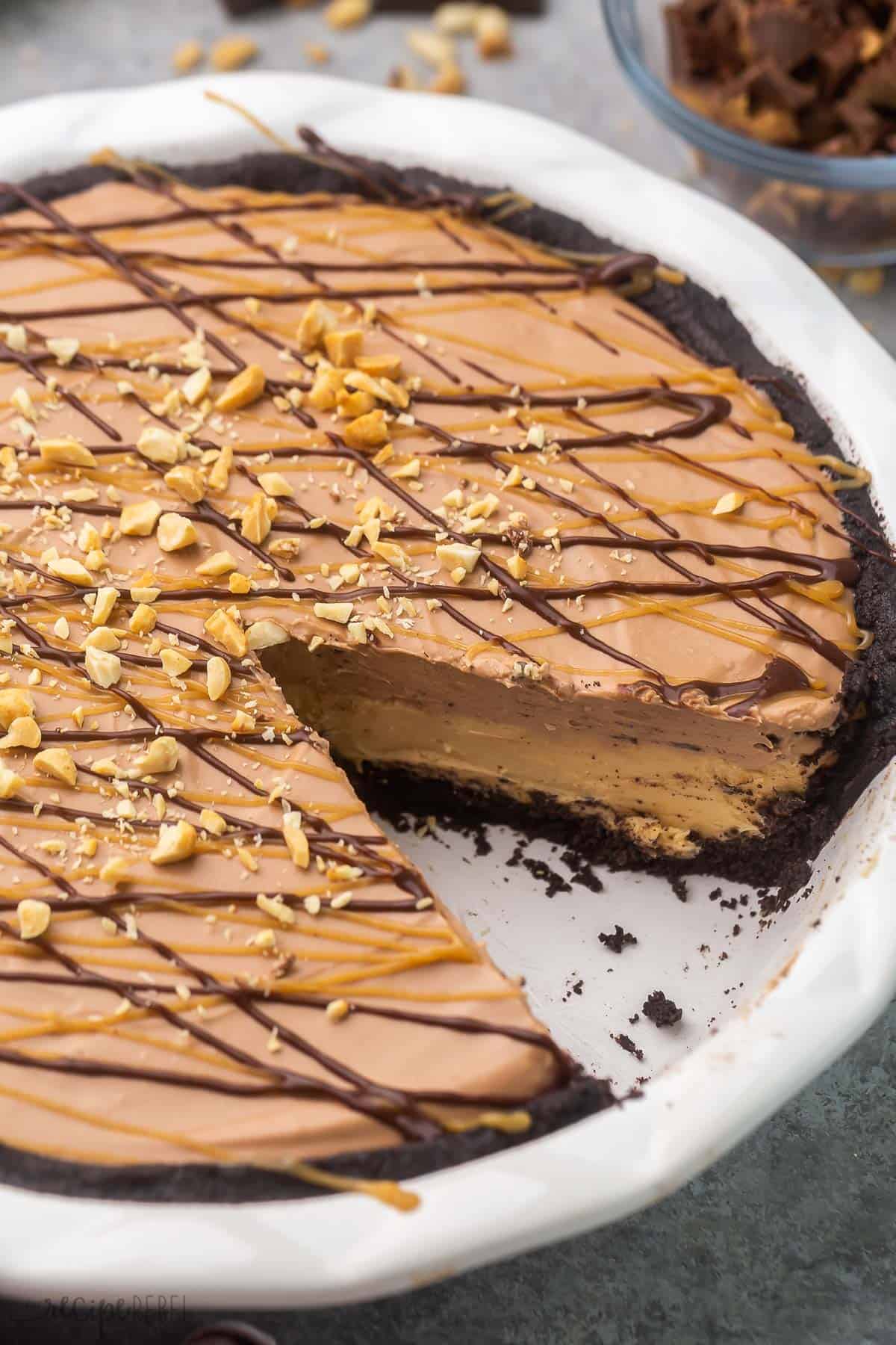 Classic No-Bake Chocolate Peanut Butter Pie