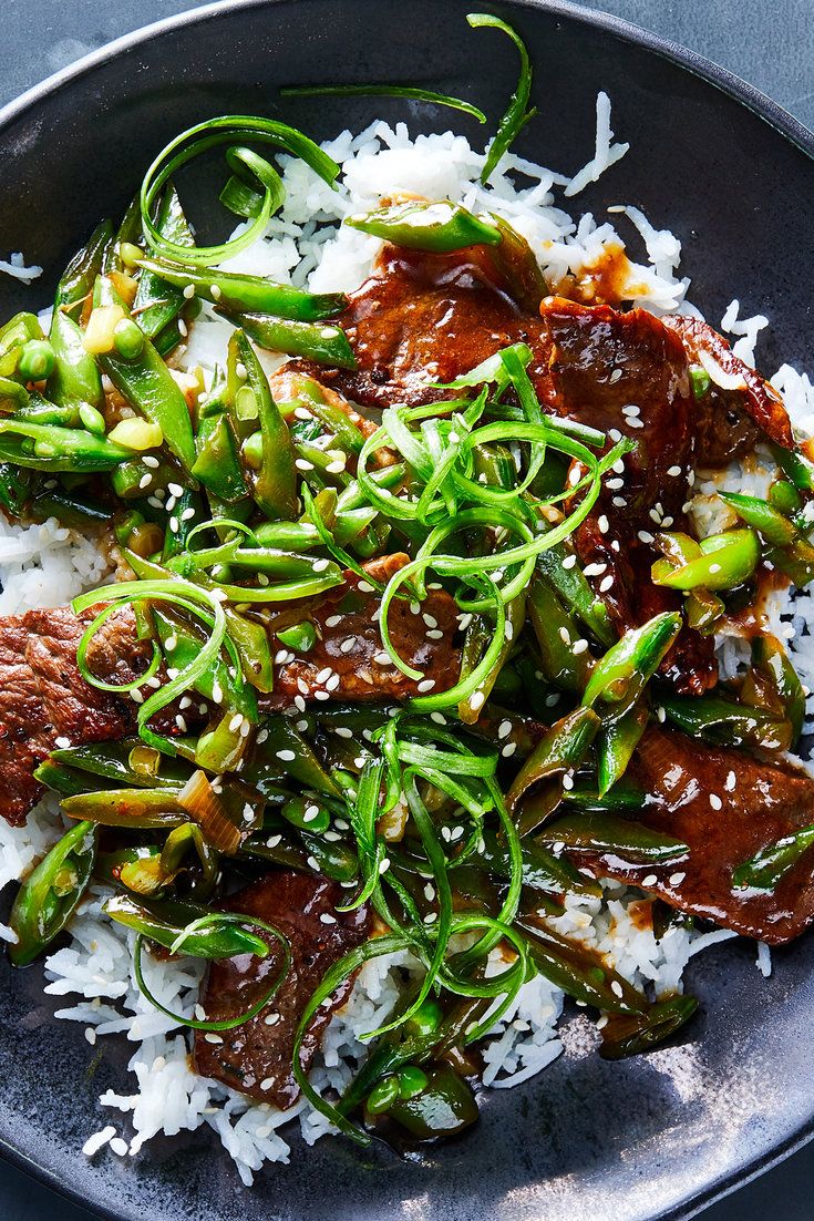 Kangaroo Stir-Fry with Native Pepperberry and Snow Peas