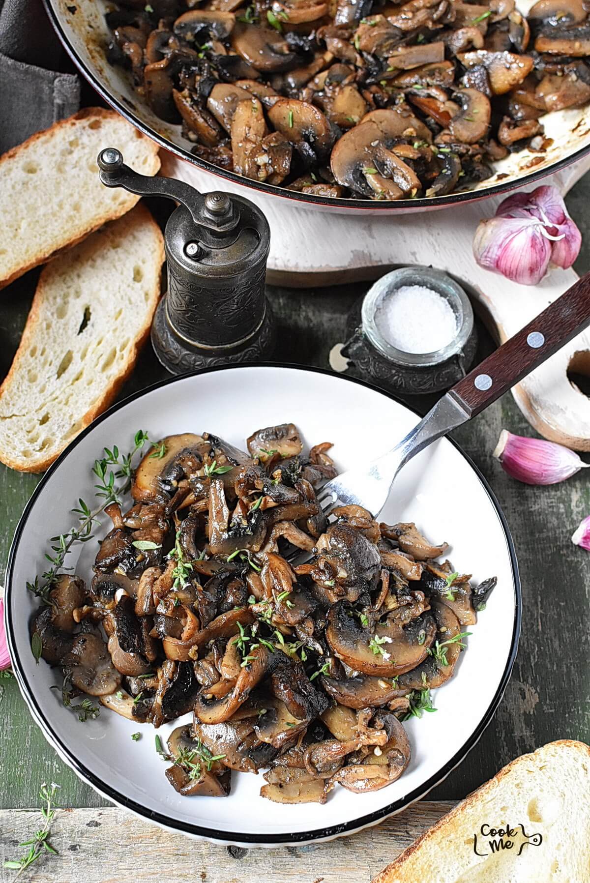 Sautéed Mushrooms with Pasilla Chile and Toasted Pumpkin Seeds