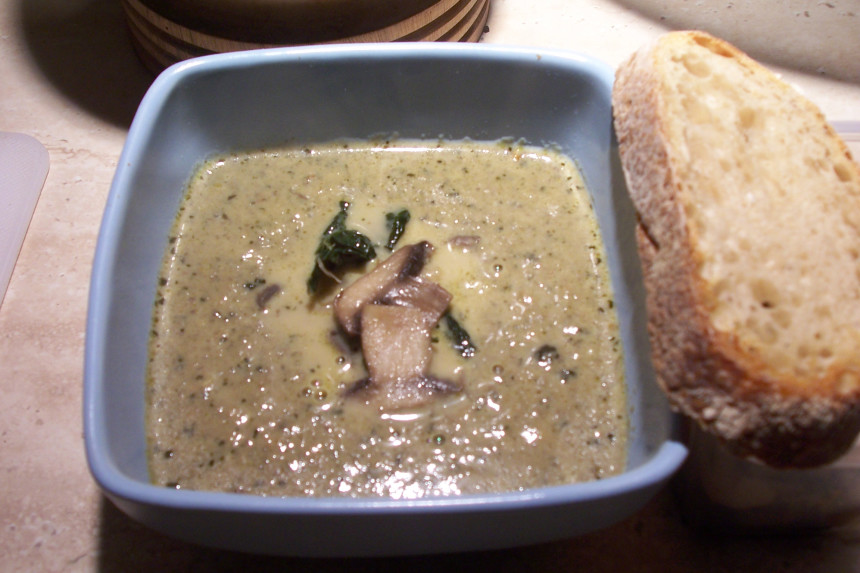 Comforting Mushroom & Thyme Cream Soup