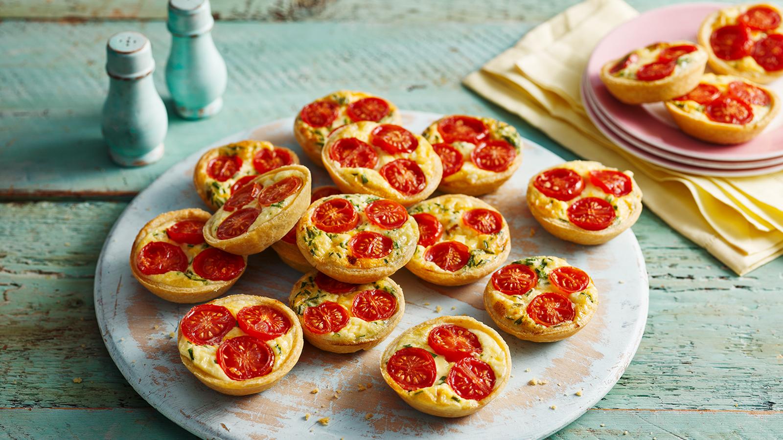 Baked Star-Shaped Red Pepper and Feta Cheese Tartlets