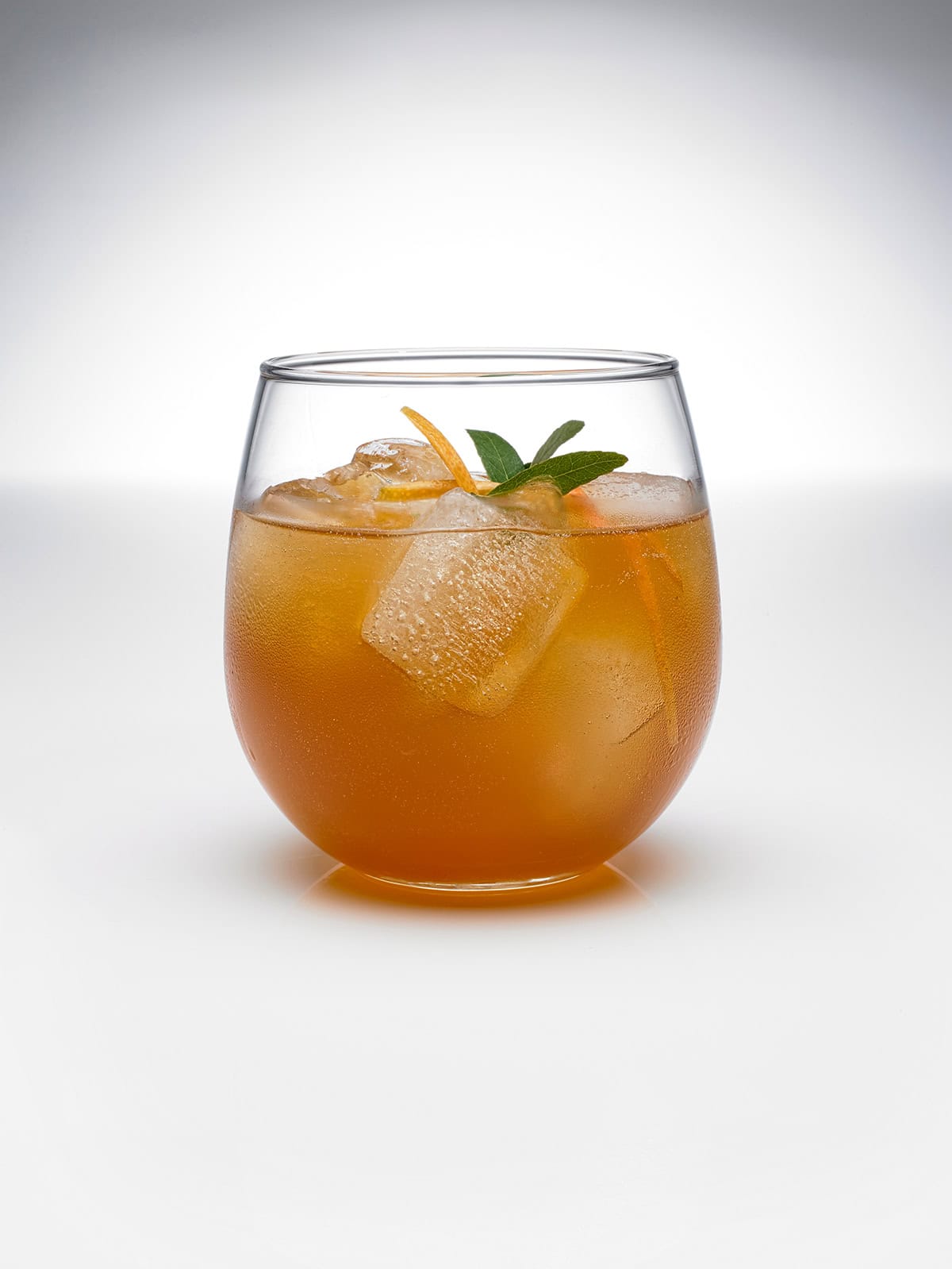Passionfruit Amaretto Fizz