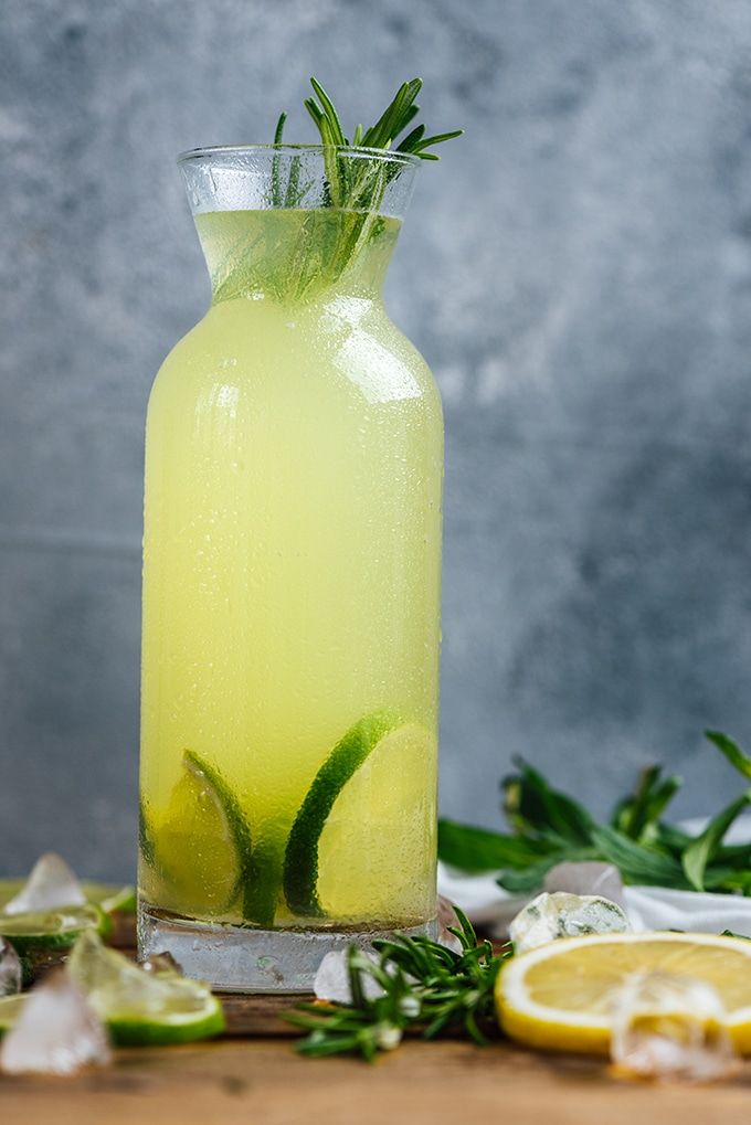Honey-Rosemary Vodka Lemonade