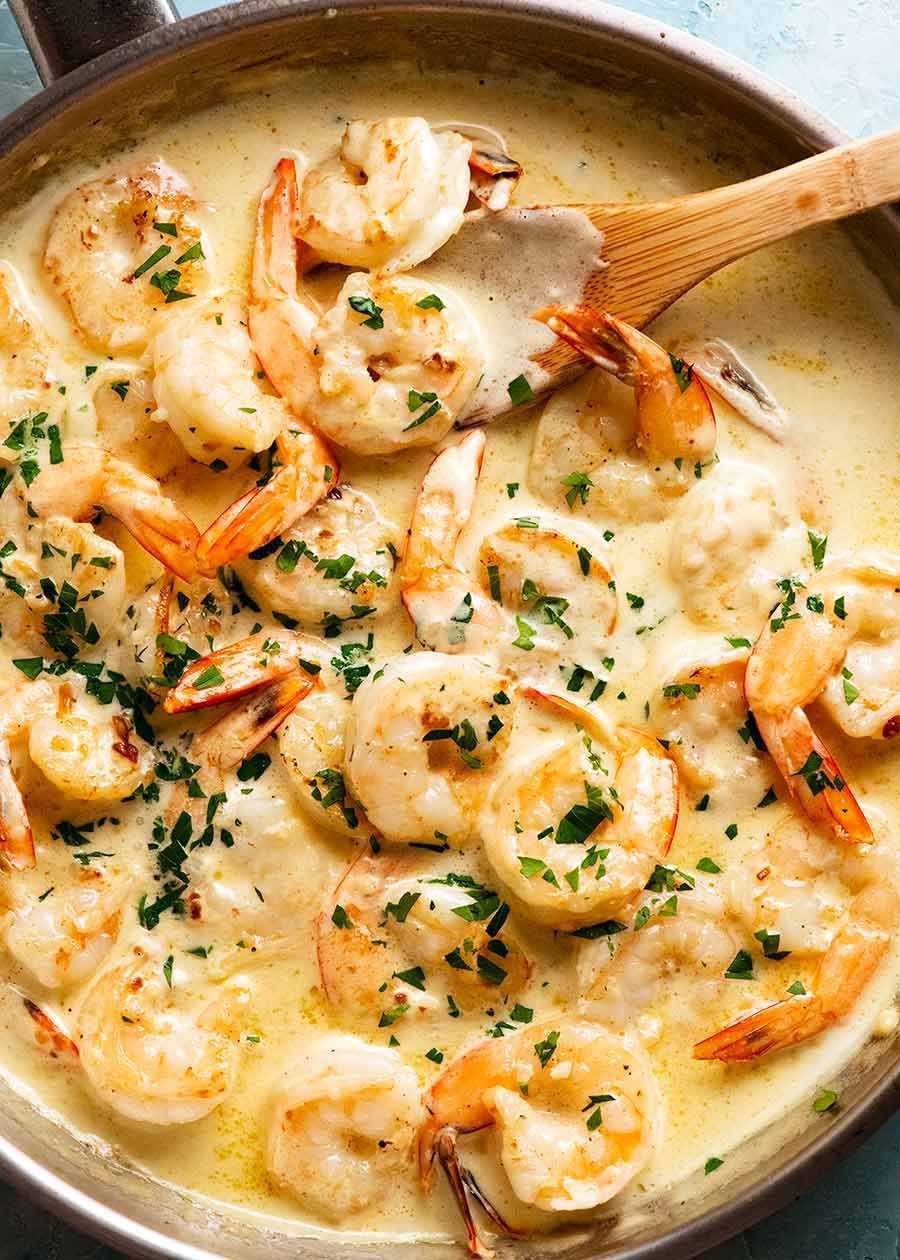 Creamy Garlic Prawns with Chili and Dill