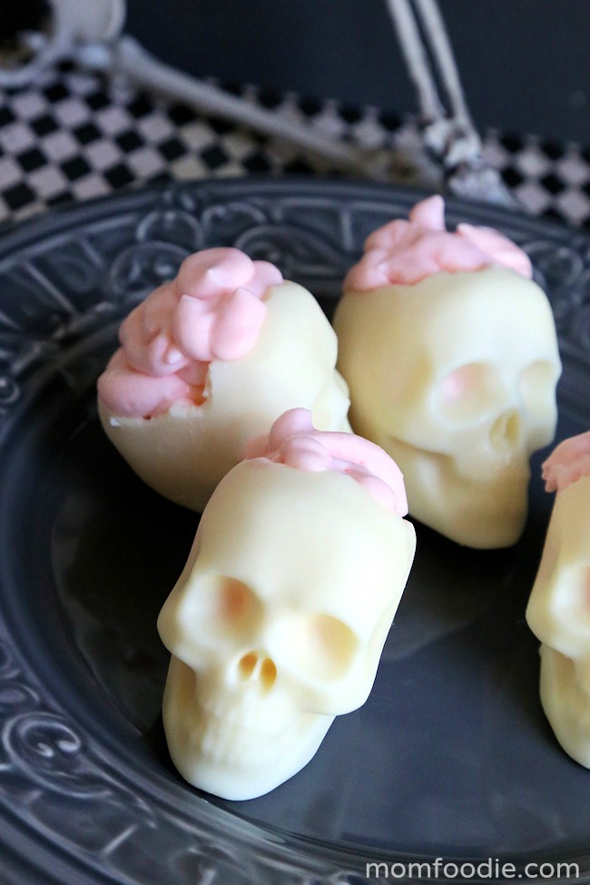 No-Bake White Chocolate Skull Treats with Cherry Eyes