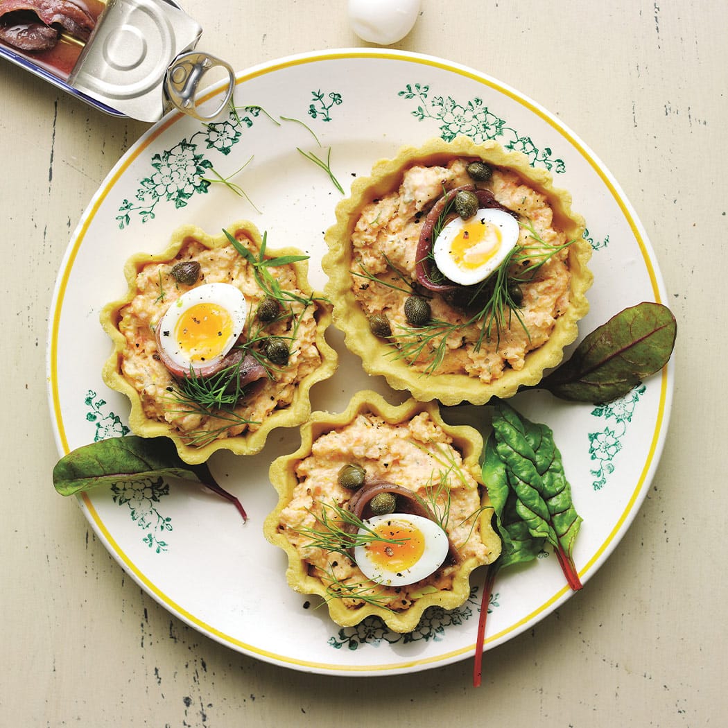 Johnson's Smoked Salmon & Dill Tartlets